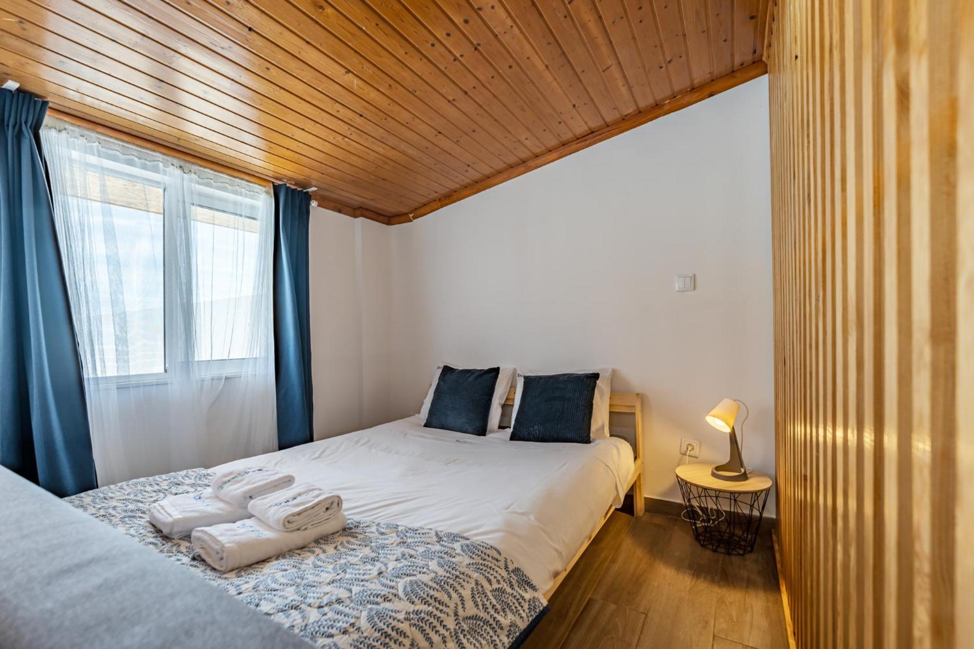 Wake Up With The Sea Breeze- House With Pool Ap1 Διαμέρισμα Lavra Εξωτερικό φωτογραφία